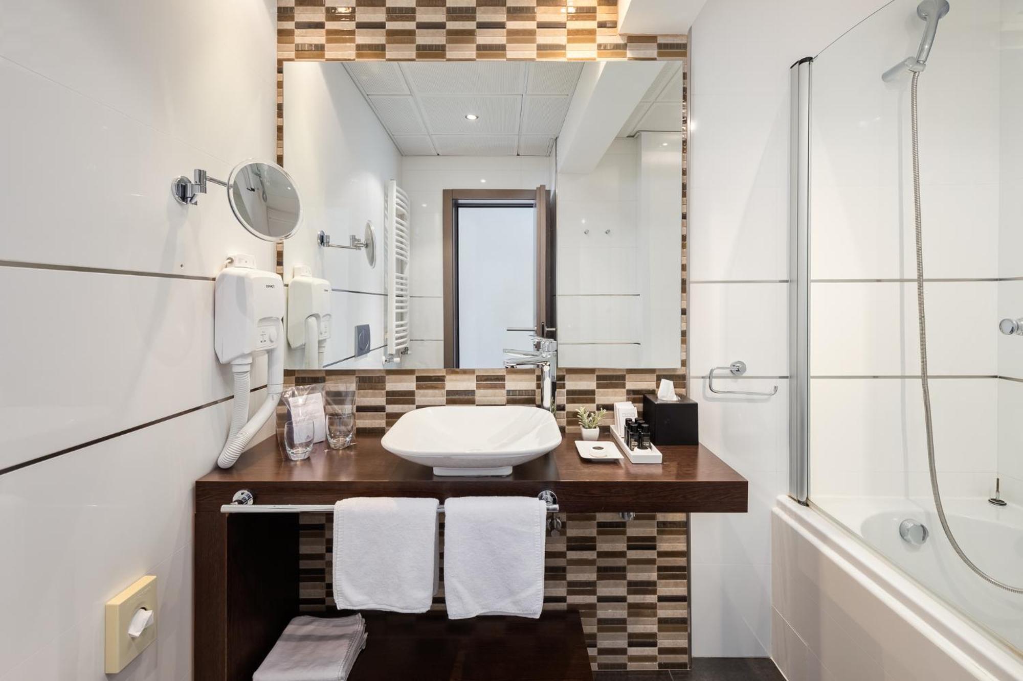 Boutique Hotel Adoral ราบัซ ภายนอก รูปภาพ
