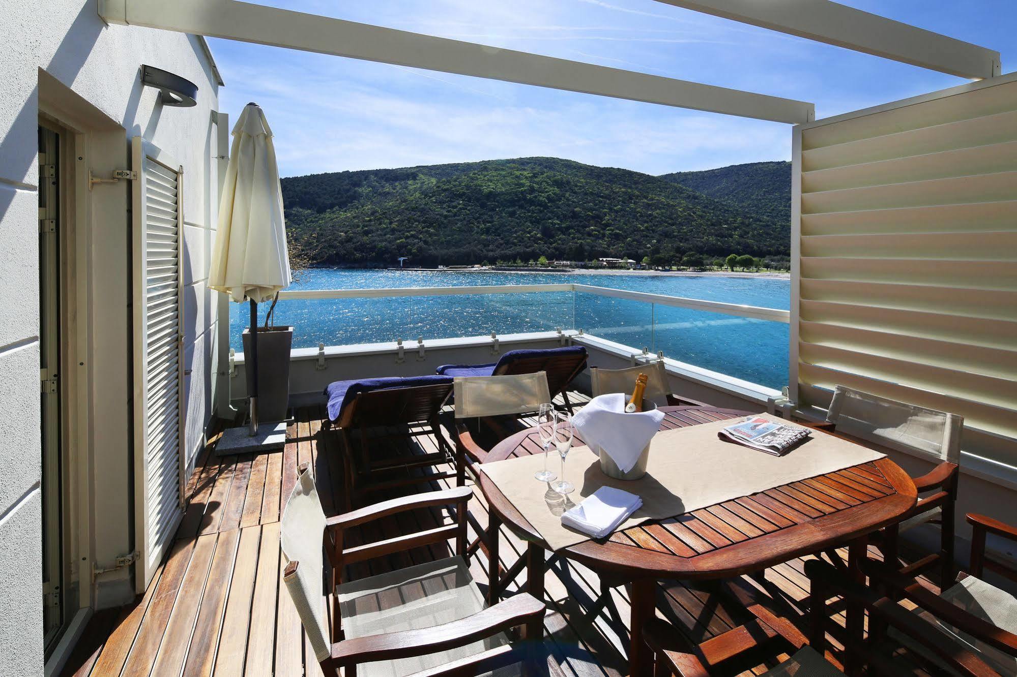 Boutique Hotel Adoral ราบัซ ภายนอก รูปภาพ