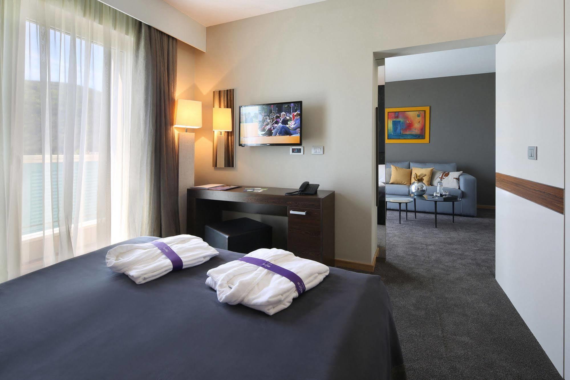 Boutique Hotel Adoral ราบัซ ภายนอก รูปภาพ
